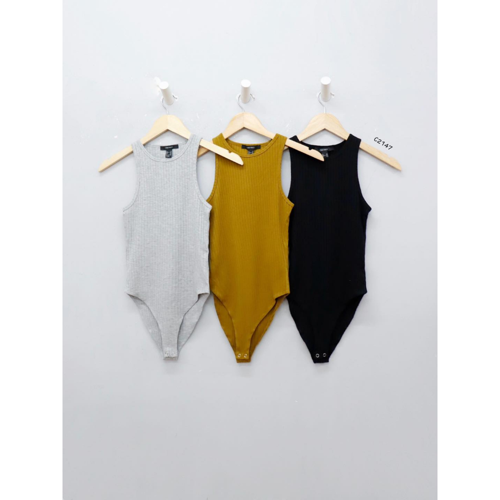 C2147 - 	Bodysuit sát nách thun gân cổ tròn F21 trơn