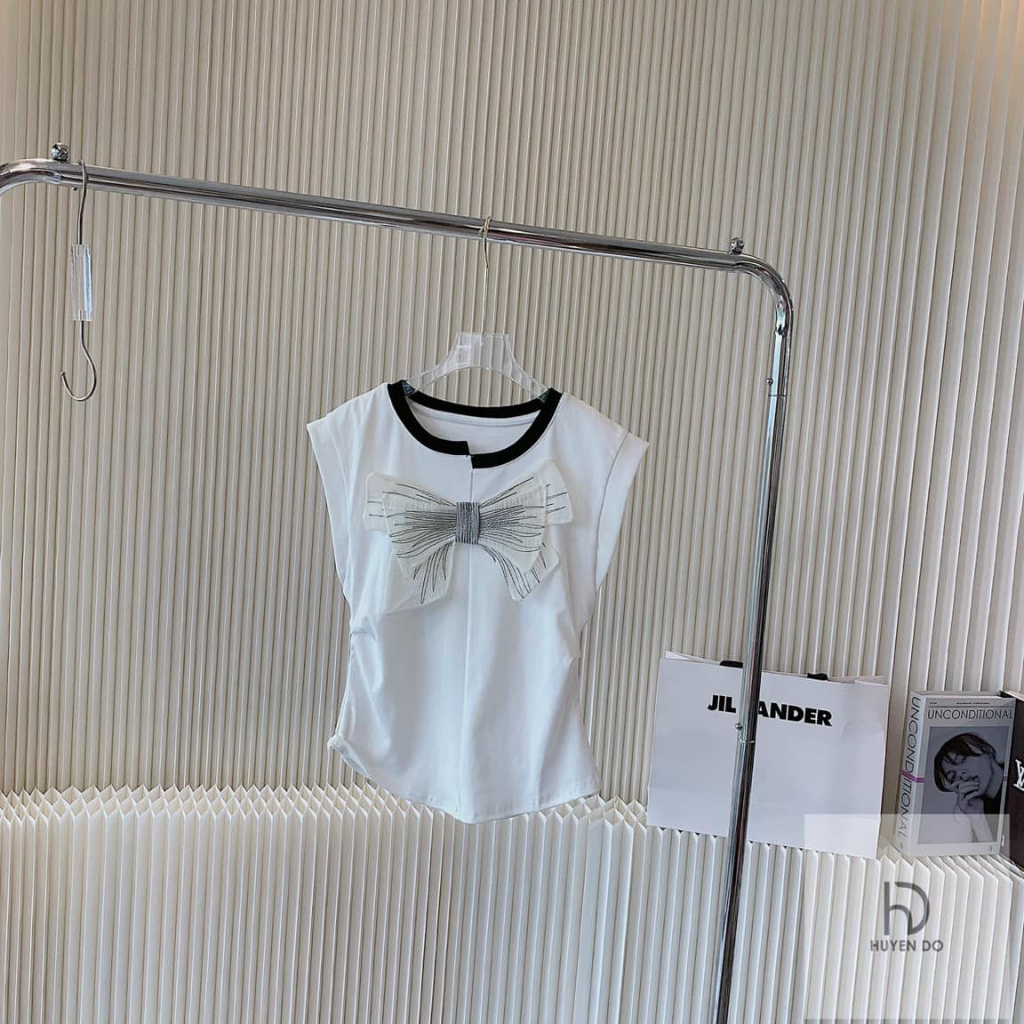 ÁO NƠ NGỰC LỆCH CỔ  1006841