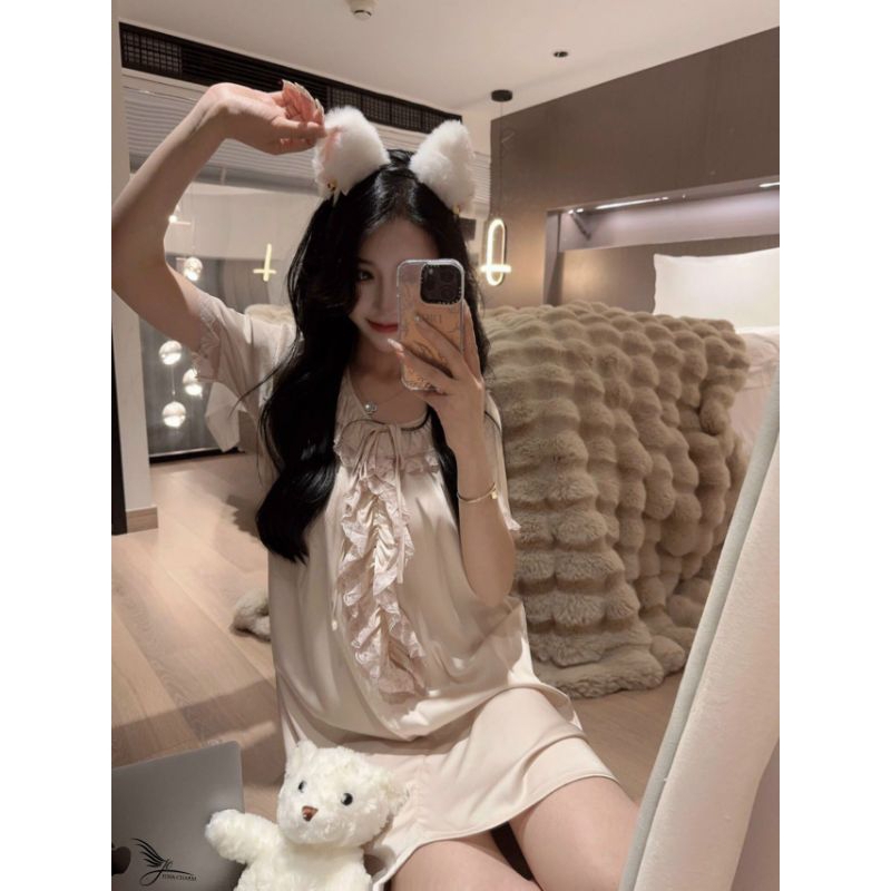 Đầm ngủ nữ phong cách tiểu thư mĩ miều vintage cùng thiết kế bèo công chúa cực yêu. gam màu hồng đốn tym nàng cực kỳ đây