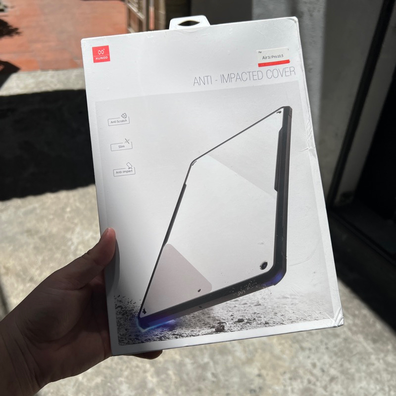 Ốp lưng xundd cho iPad Pro 10.5 2017 / IPad Air 3 chống sốc bảo vệ camera sau mặt lưng trong suốt chống trầy xước.