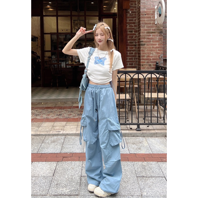 SET ÁO CROPTOP TRẮNG IN BƯỚM RÚT DÂY HÔNG + QUẦN SUÔNG CULOTTES XANH TÚI HỘP