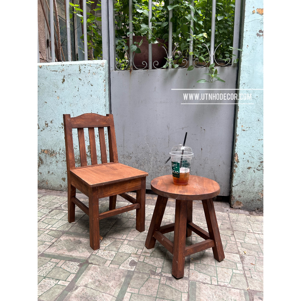 Ghế đôn gỗ mặt tròn 4 chân vuông chiều cao 30cm