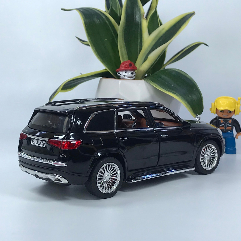 Mô hình xe Mercedes Maybach GLS600 1:24 hãng Chezhi bằng kim loại nội thất bầu trời sao