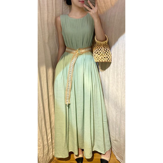 Vena Dress - Đầm sát nách xô lụa , xếp ly ngực - D743