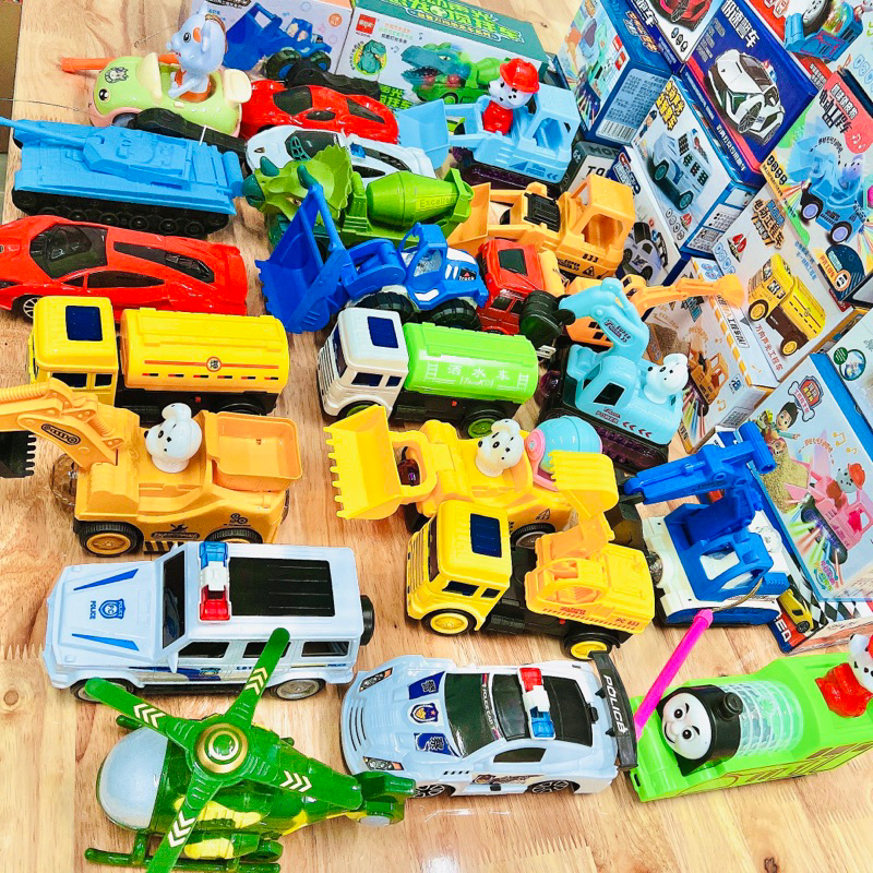 Tàu Lửa Chạy Pin Xoay 360° Có Đèn, Nhạc Vui Nhộn