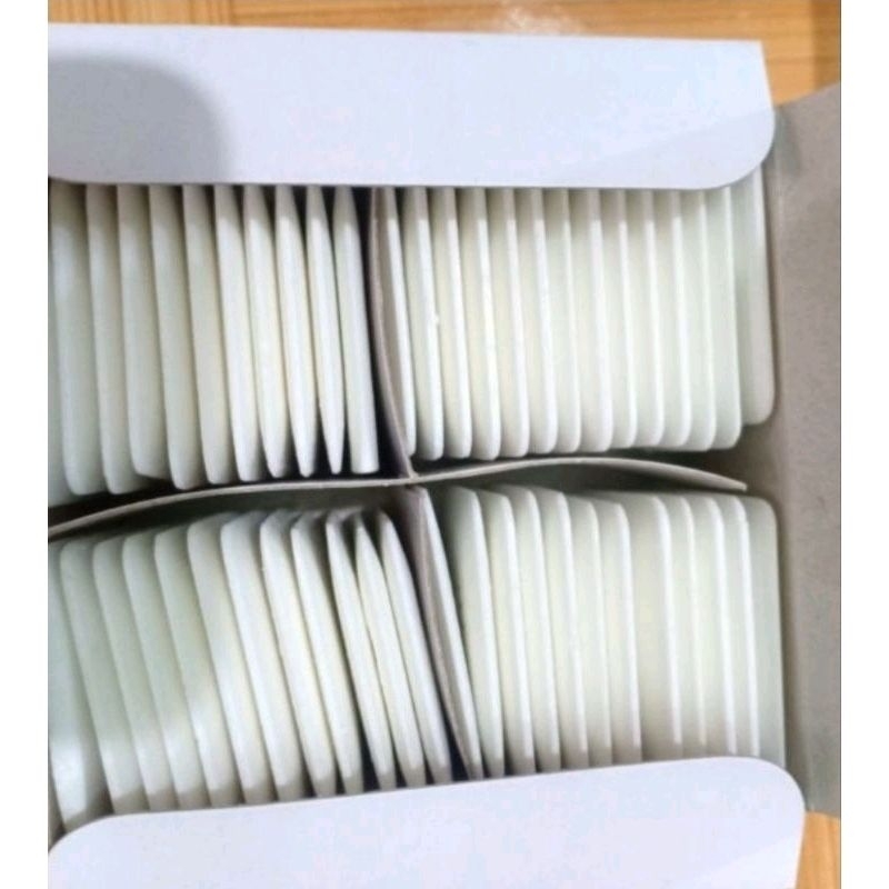 Phấn sáp Panda 1 màu trắng và 2 màu 4 màu là loại phấn tự bay sau 48h