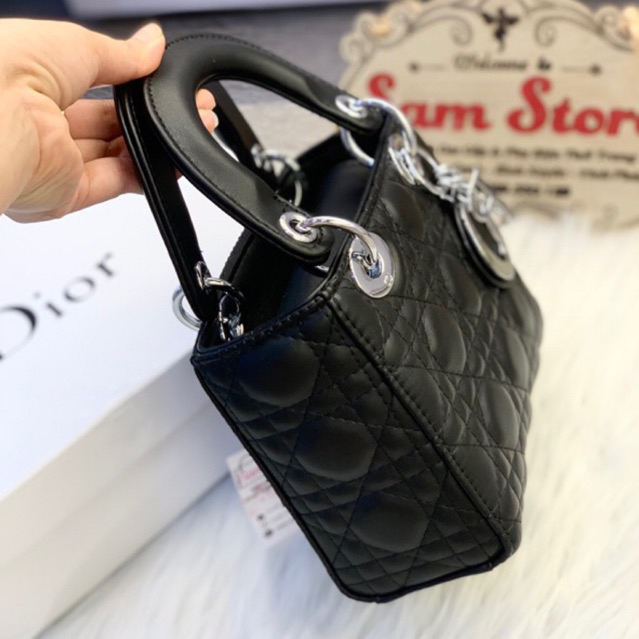 Túi dáng hộp da lì tag bạc size 18cm fullbox