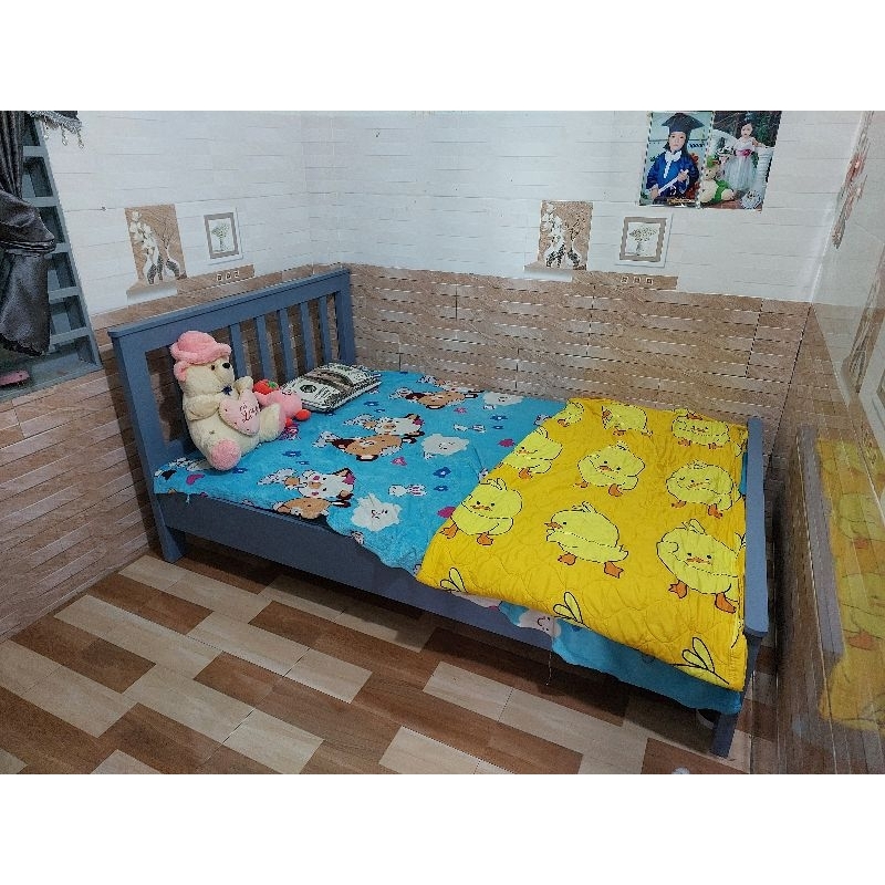 Giường  gỗ thông nhập khẩu 1m2x2m