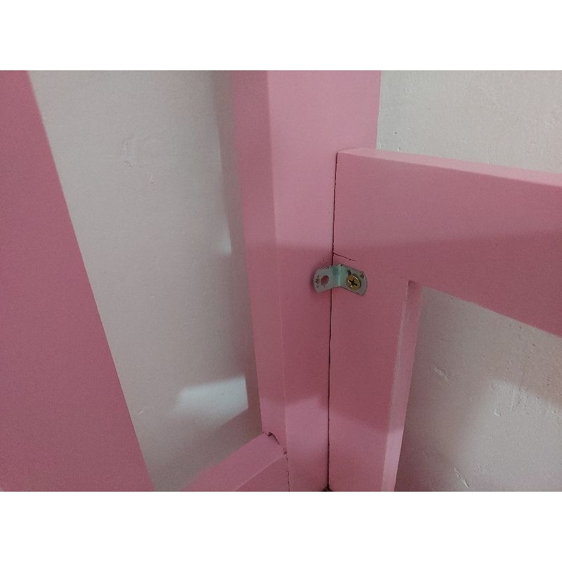 Giường  gỗ  thông nhập khẩu Trẻ em 76cm x150cm