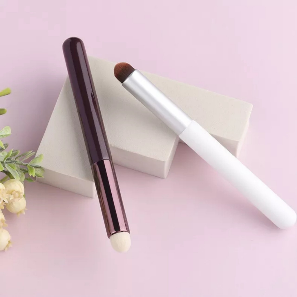 CỌ TÁN SON MÔI MỀM MẠI CAO CẤP