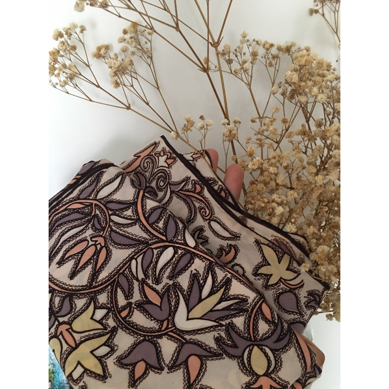Khăn vuông hoa boho