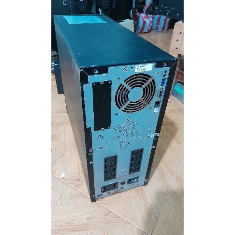 Kích điện , sóng sin , APC 2200 /1980w. Acquy hệ 48V kích lên 220V.
