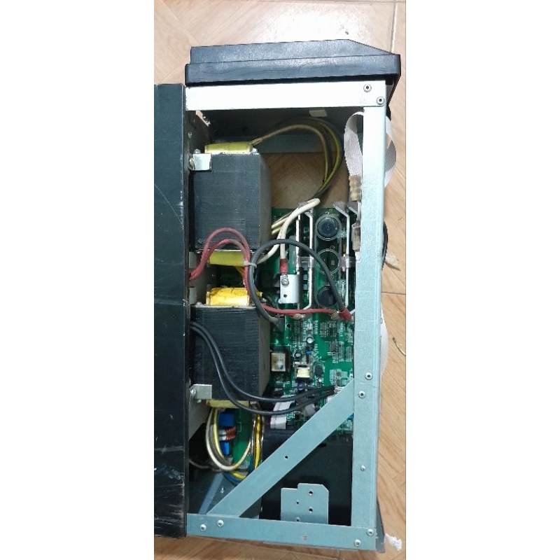 Kích điện , sóng sin , APC 2200 /1980w. Acquy hệ 48V kích lên 220V.