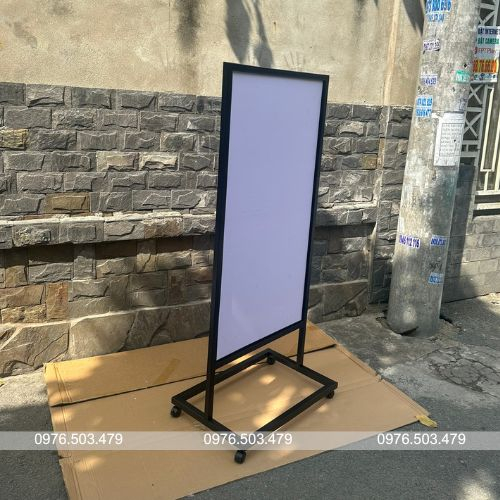 Tặng kèm fomex Standee chân sắt khung sắt ngoài trời standee quảng cáo ngoài trời có bánh xe