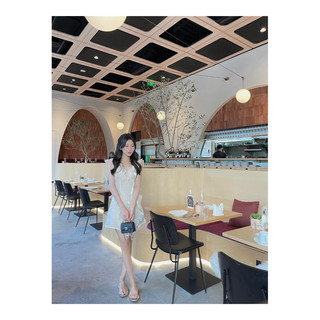 Đầm tiểu thư chấm bi