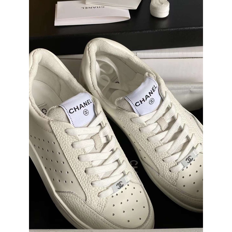 Giay thể thao trắng