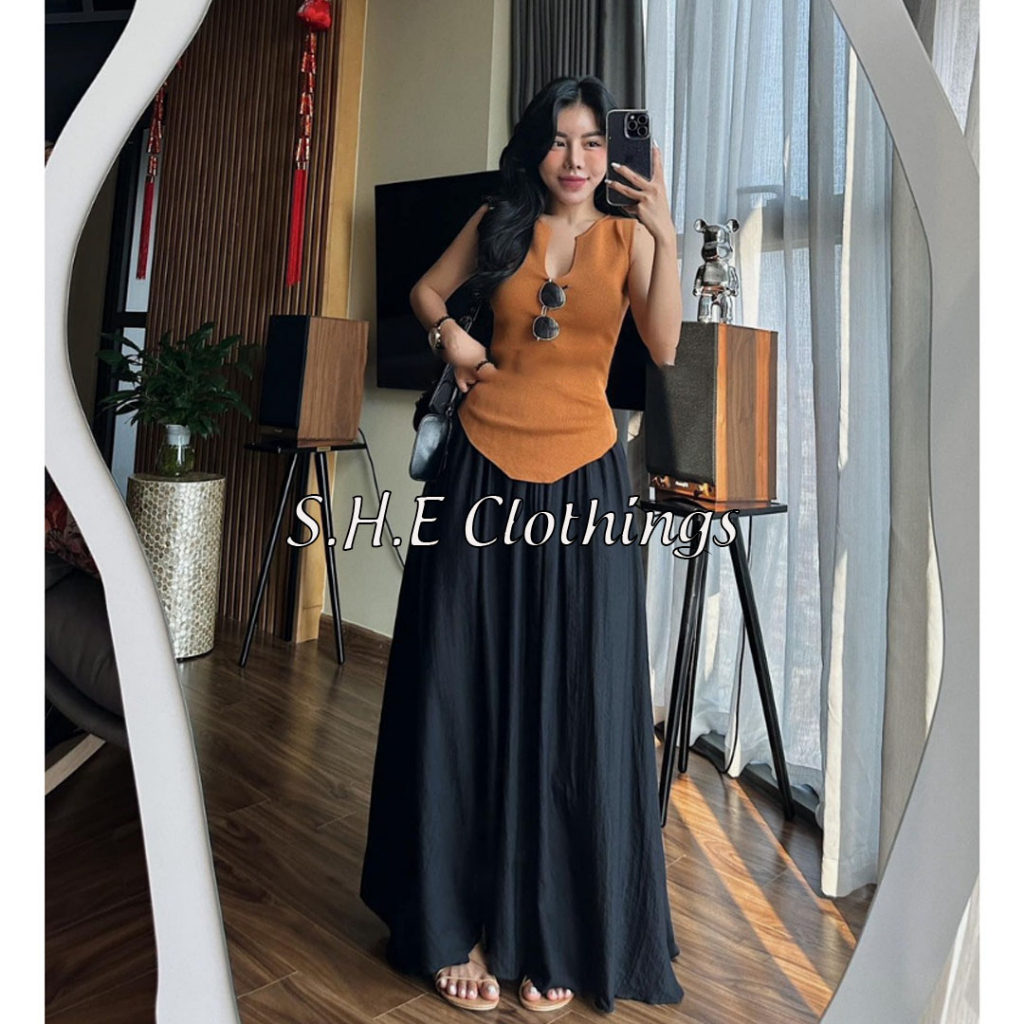 Set Bộ Nữ 2 Món Áo Ba Lỗ Ôm Cổ Nguýt Khuyết Cổ Kèm Chân Váy Xòe Dáng Dài Freesize S061