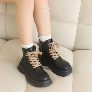Boot Cổ Vừa Cao Cấp Mũi Tròn CC17 (Tặng kèm 1 dây đen) Tiemgiayboot