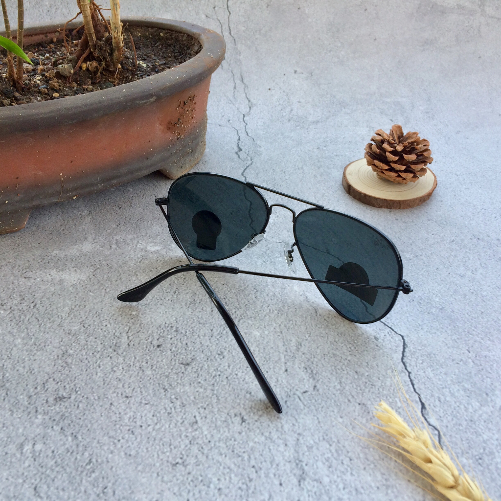 KÍNH RAYBANN 2hand Chuẩn Hãng .TRÒNG THỦY TINH CHỐNG UV. THỜI TRANG DÀNH CHO CẢ NAM VÀ NỮ