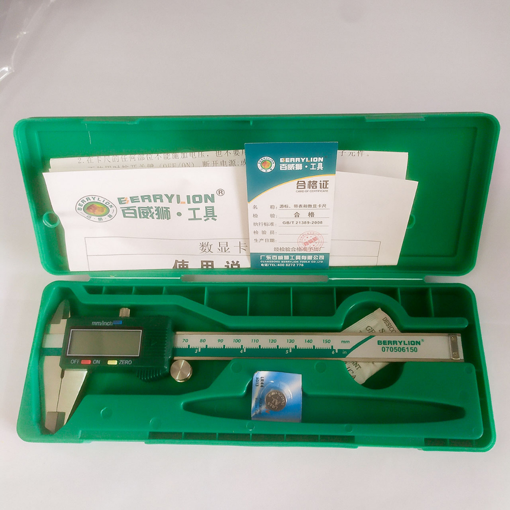 Thước cặp điện tử 150mm thân thép không gỉ mặt nhựa xanh Berrilion 070506150