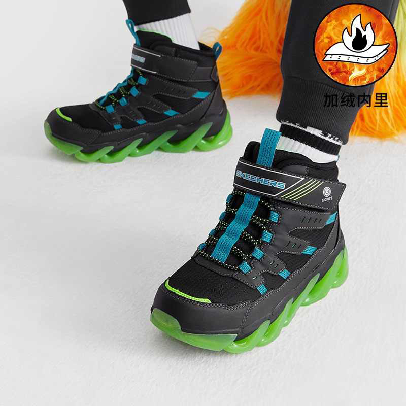 Giày skechers cao cổ có đèn cho bé trai
