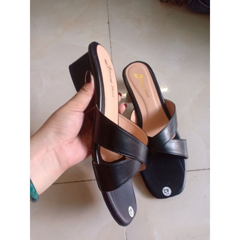 Giày cao gót quai chéo chử X gót 4cm dễ phối đồ đủ bigsize 35 đến 45