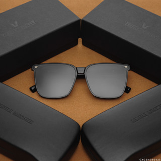 New Mắt Kính Mát Nam Nữ Chữ V GENTLE MONSTER Màu Đen tròng kính Polarized phân cực chống tia UV 400 xuất xịn + Ảnh Test