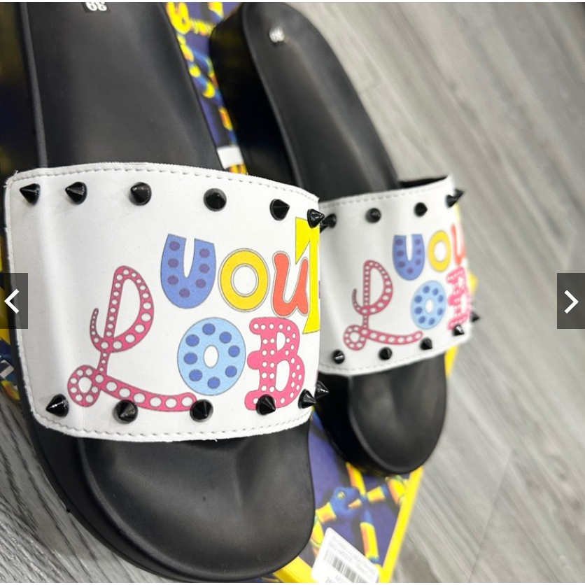 Dép lê nam quai ngang LBT da PU in chữ 7 màu phối tag đinh đen viền quai siêu rẻ đẹp DL19P