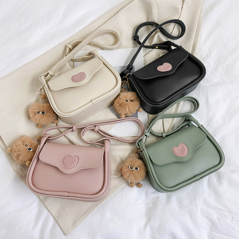 Túi đan tay handmade da Pu có hình trái tim hồng làm quà tặng thể hiện tình yêu với bạn gái - S&B