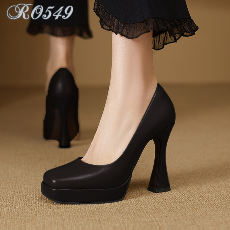 Giày cao gót nữ đẹp đế vuông 9p hàng hiệu rosata hai màu đen chì công sở ro549