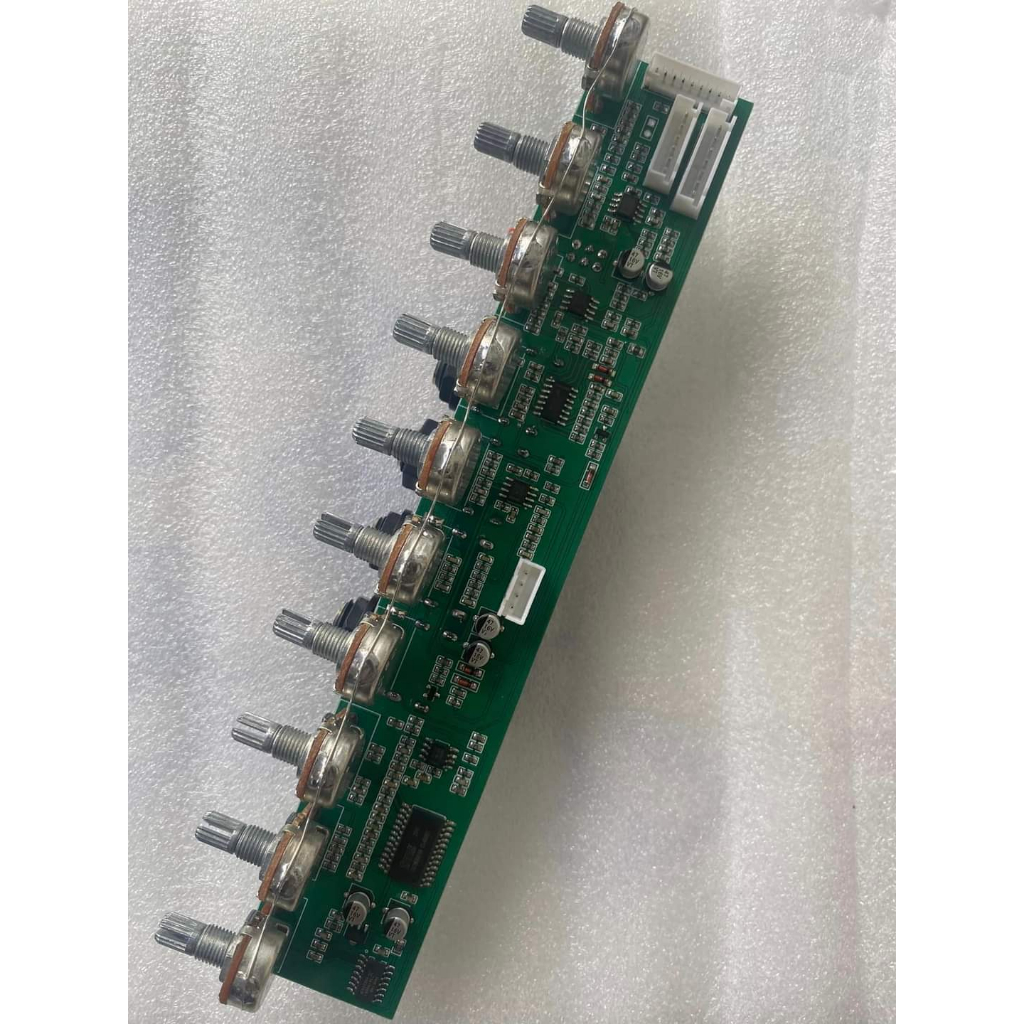 Mạch pre echo loa kéo đa năng 10 Volume nguồn đơn T20 T21