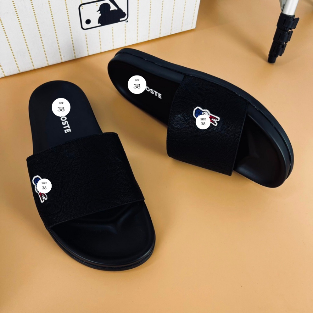 Dép Nam Quai Ngang Thêu Cá Sấu Phiên Bản Màu Đen Viền Khâu Chắc Chắn Kiểu Dáng Thời Trang Đi Êm Chân