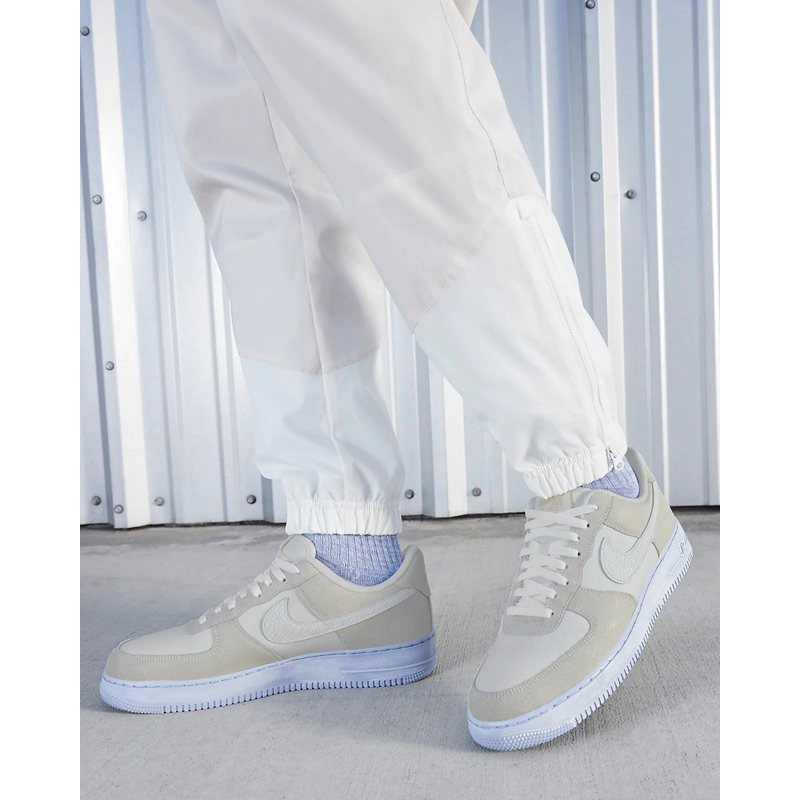 Giày Nike Air Force 1 '07 LV8 EMB