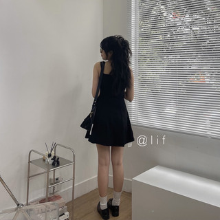 Váy hai dây loli