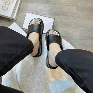 Dép xuồng trơn