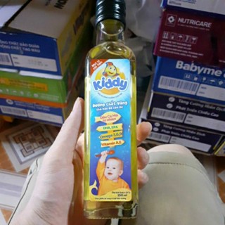Dầu ăn Kiddy cá hồi cho bé chai 250ml ( shop mẹ và bé THM )