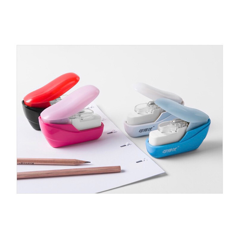 Bấm ghim 4 tờ Kw TriO