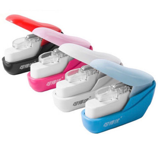 Bấm ghim 4 tờ Kw TriO (Không dùng ghim)