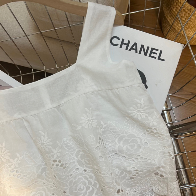 Set ren trắng áo 2 dây cổ vuông chân váy dài mặc đi chơi, đi du lịch 23'September Clothes