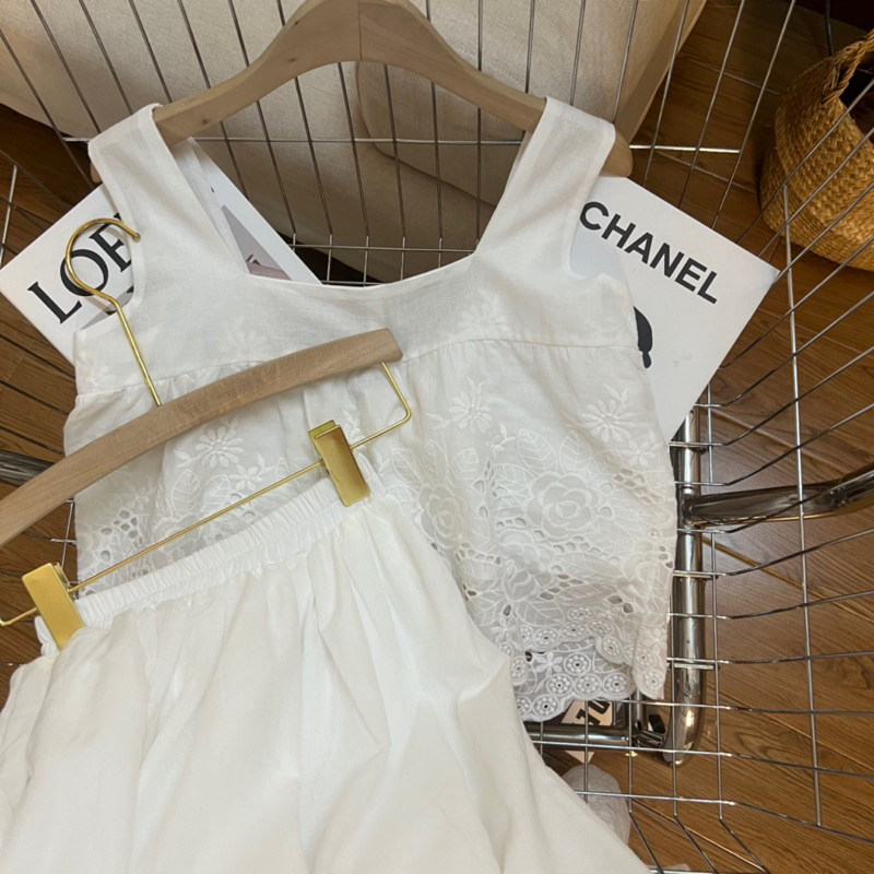 Set ren trắng áo 2 dây cổ vuông chân váy dài mặc đi chơi, đi du lịch 23'September Clothes