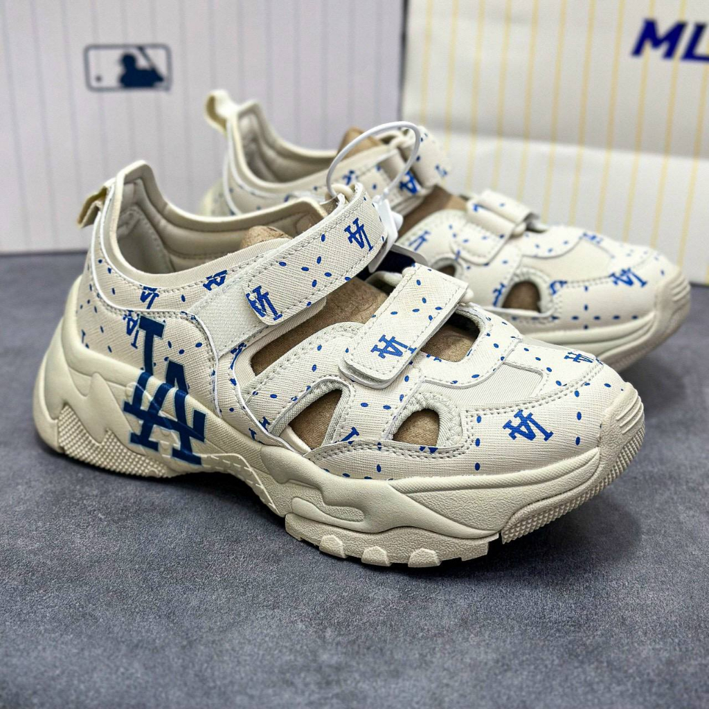 Dép Sangdal MLB BigBall Chunky LA phiên bản chữ phủ kín, Sục Dán Thể Thao MLB Nâu Kem LA chunky New York Yankees
