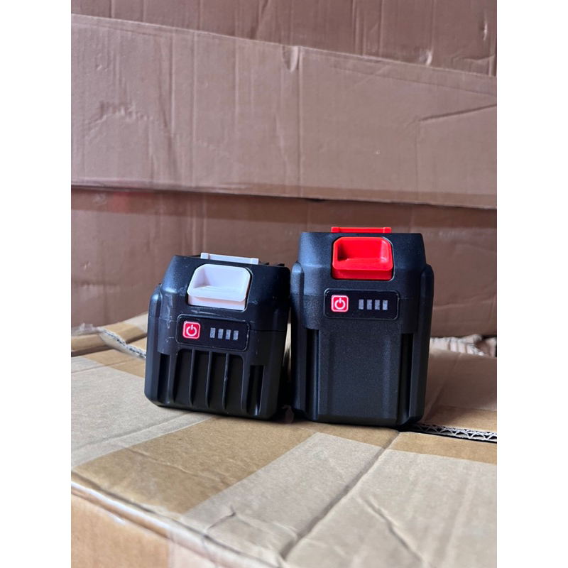 Pin đóng makita 20 cell 5s4p 18v - 21v ,có đèn led báo pin.