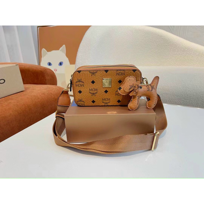 Túi đeo chéo da Em Ci Em