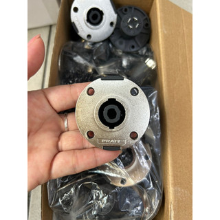 Jack biscong loa âm mặt sắt