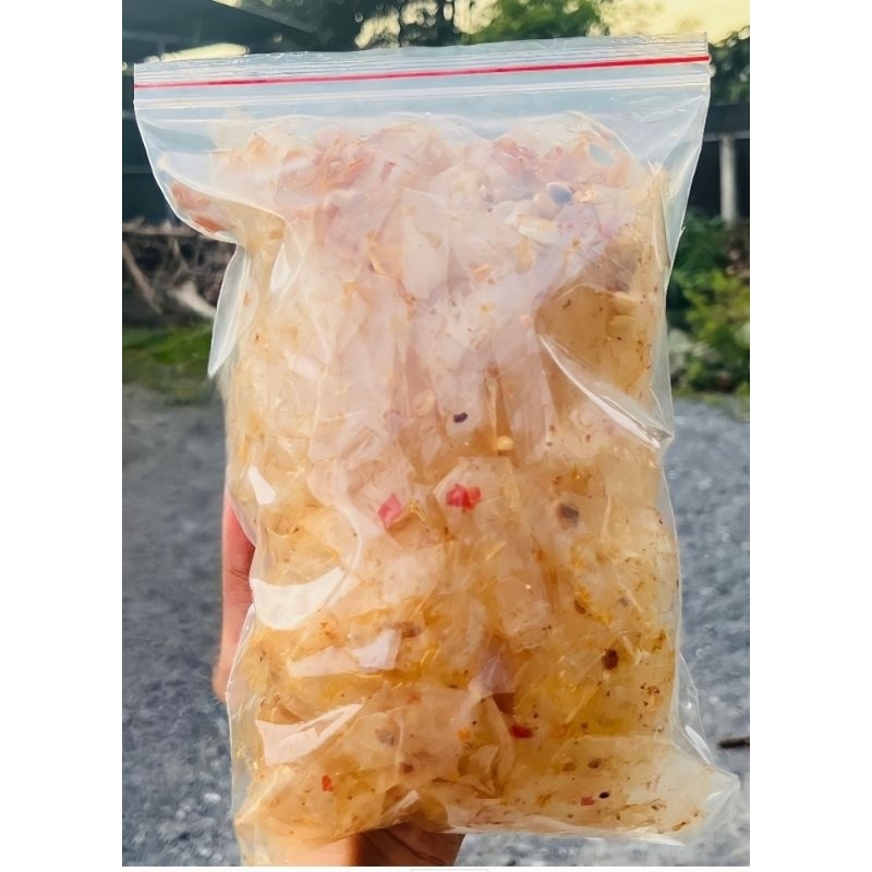 Bánh tráng phơi sương,  trộn sate, bánh me