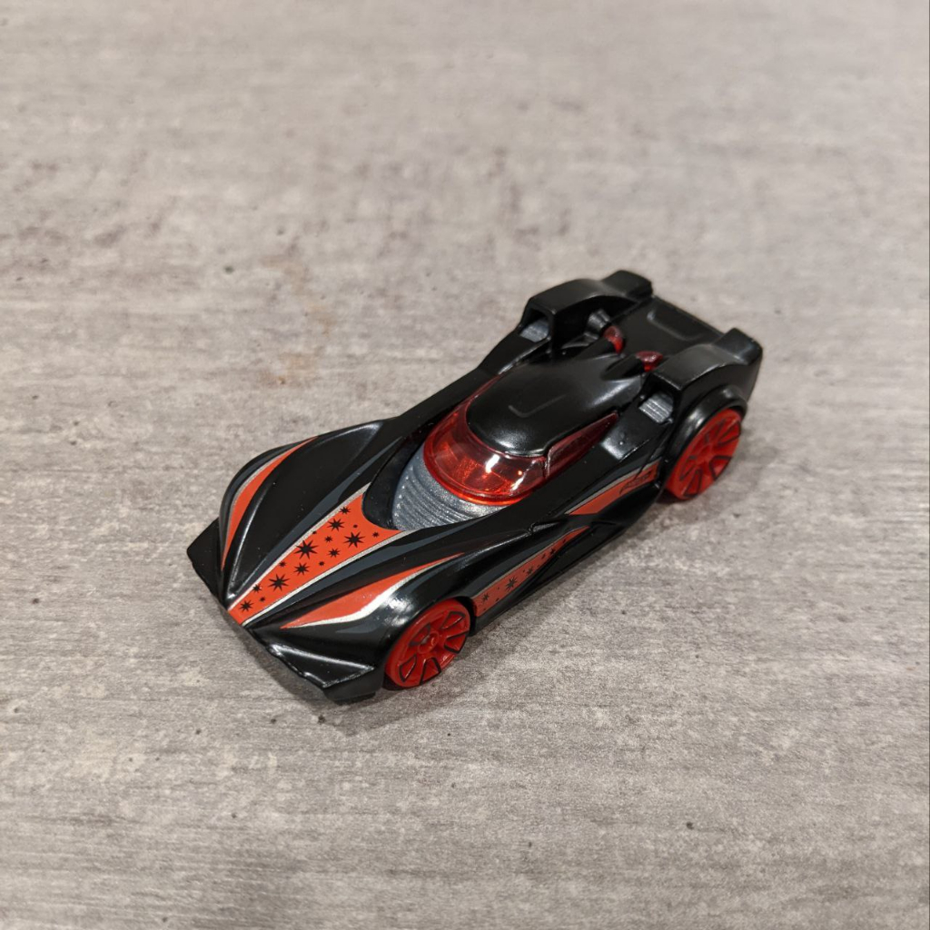Xe mô hình Hot Wheels Scoopa Di Fuego - Sun Bear