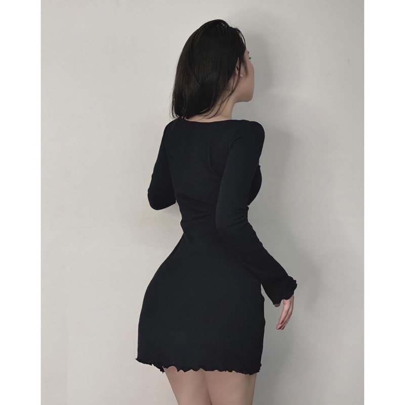 Đầm Tăm Lạnh Cổ Tim Tay Dài Loe Dáng Xoè Viền Bèo