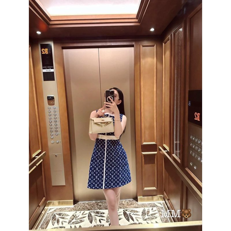 Váy Lv lên dáng sang chảnh quá ạ