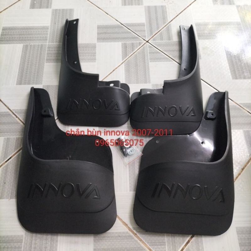 CHẮN BÙN INNOVA 2006 2022 NHỰA DẺO
