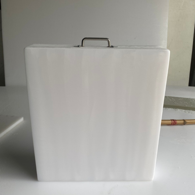 Thớt nhựa dày 10cm,KT 40x50x10cm, chuyên băm chặt, hàng việt nam chất liệu PE cao cấp, có quai xách